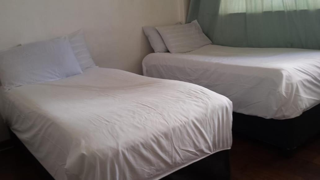 Rosebank Accommodation Johannesburg Eksteriør billede